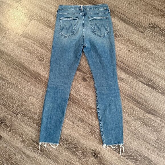 Mother The Looker Ankle Fray in Groovin - Picture 7 of 8